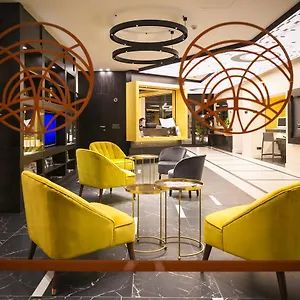 Best Western Journel Saint-Laurent-du-Var